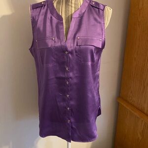 Like new sleeveless blouse